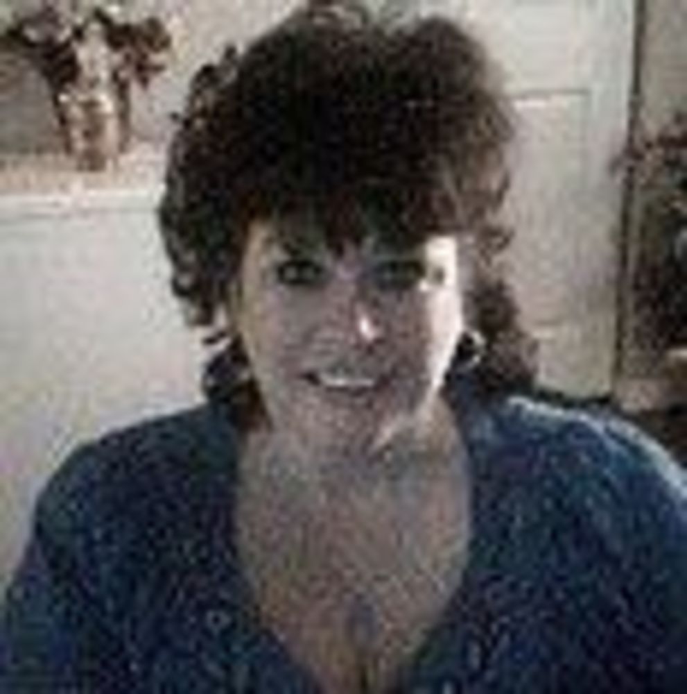 Meet your Posher, Tee